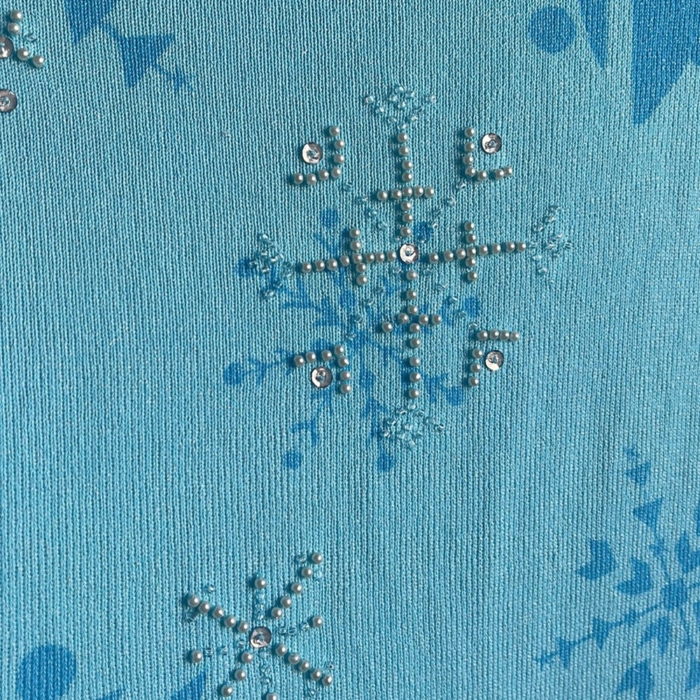 2 holiday tops size L - Picture 7 of 7